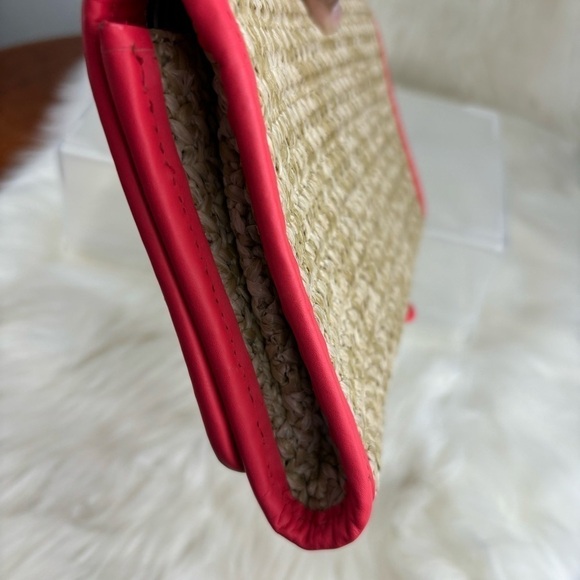 NWT KATE SPADE NEW YORK LEATHER TRIMMED RAFFA STRAW— WOVEN BOW CLUTCH - Picture 5 of 13